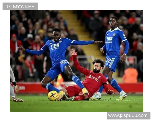 斯特拉斯堡与圣埃蒂安比赛因故延期球迷期待新赛程安排